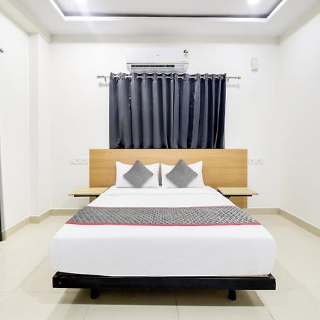 Super Townhouse De Alphabet Hotel Kukatpally Nexus Mall Hyderabad Exterior foto