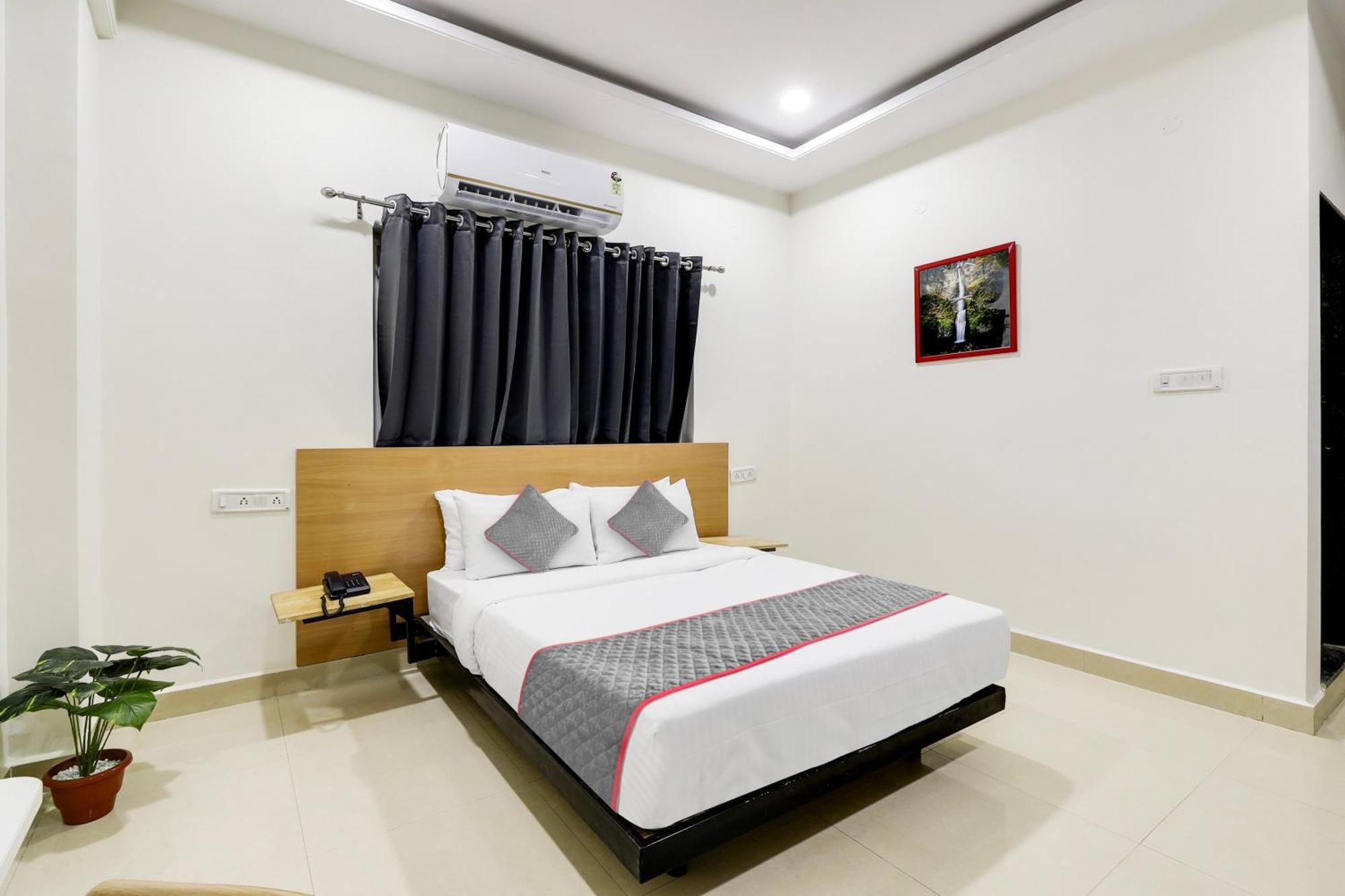 Super Townhouse De Alphabet Hotel Kukatpally Nexus Mall Hyderabad Exterior foto